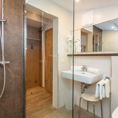 Schusterkraemer Maria Alm am Steinernen Meer